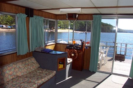 0104houseboat 0104houseboat